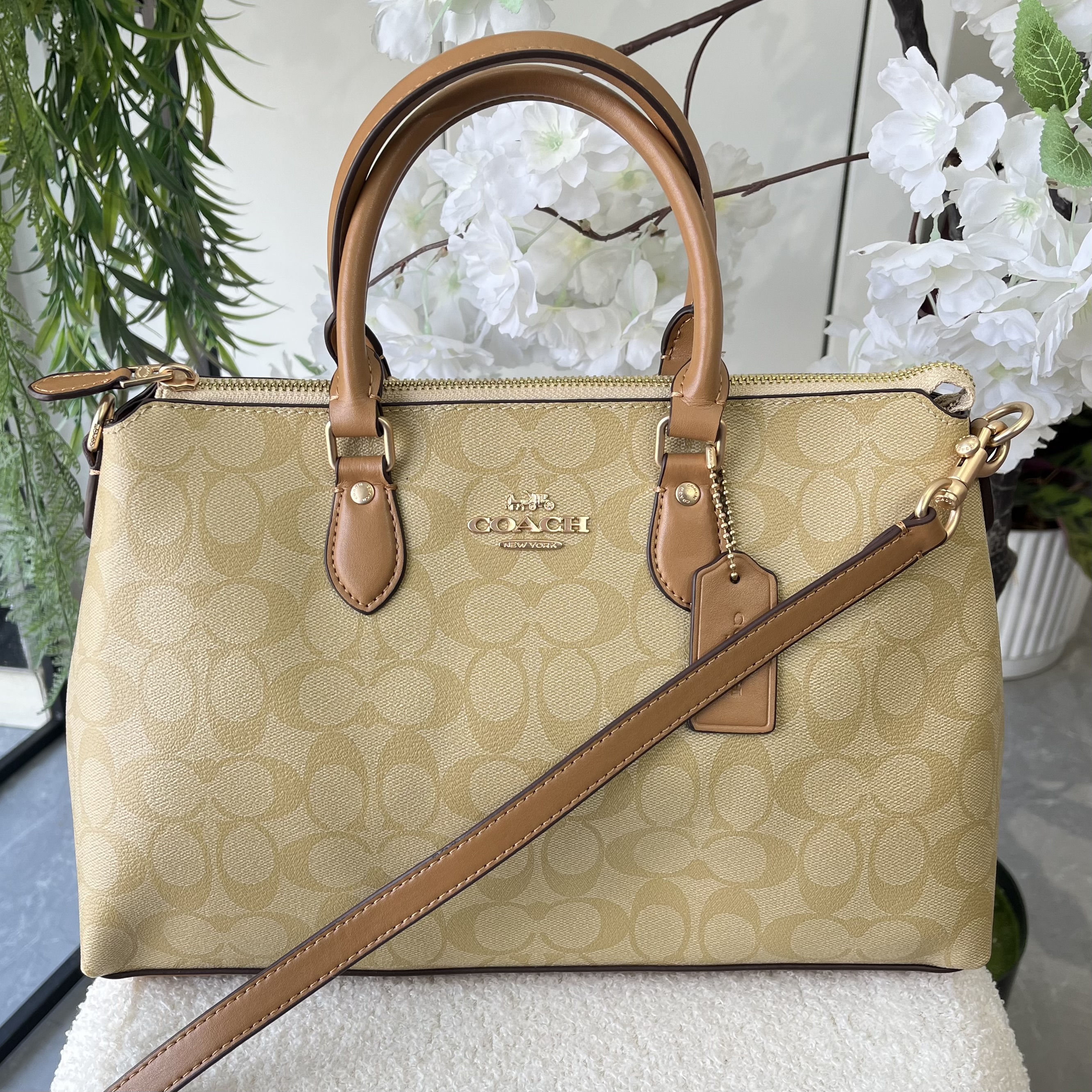 COACH-157